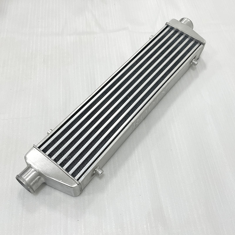 Универсальный турбо-интеркулер – обзор и цена Front Mount Intercooler Universal Bar Plate