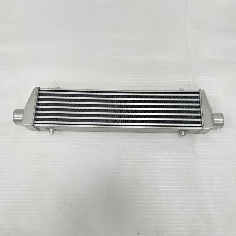 Универсальный турбо-интеркулер – обзор и цена Front Mount Intercooler Universal Bar Plate