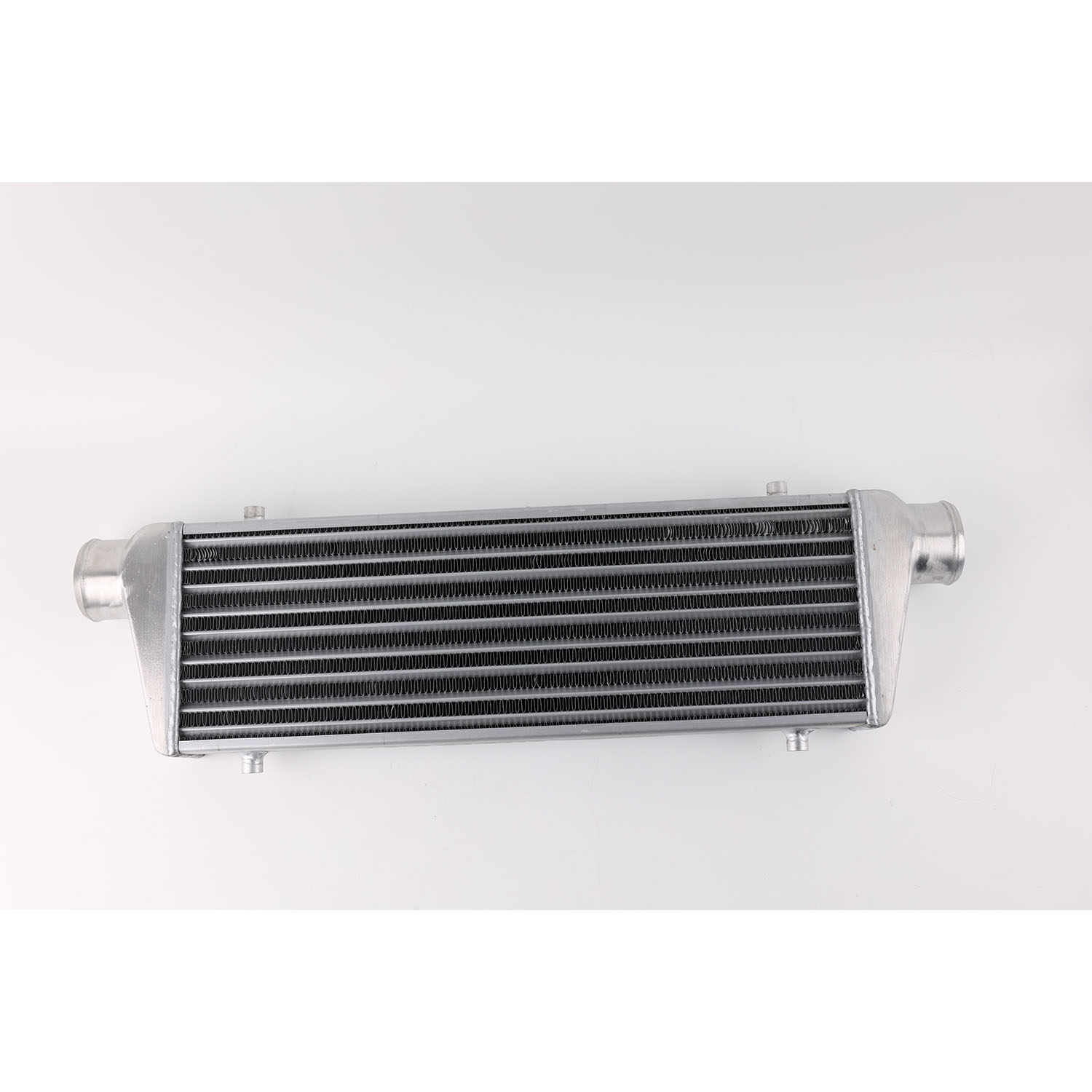 Универсальный турбоохладитель  – обзор и цена Front Mount Intercooler Universal Bar Plate