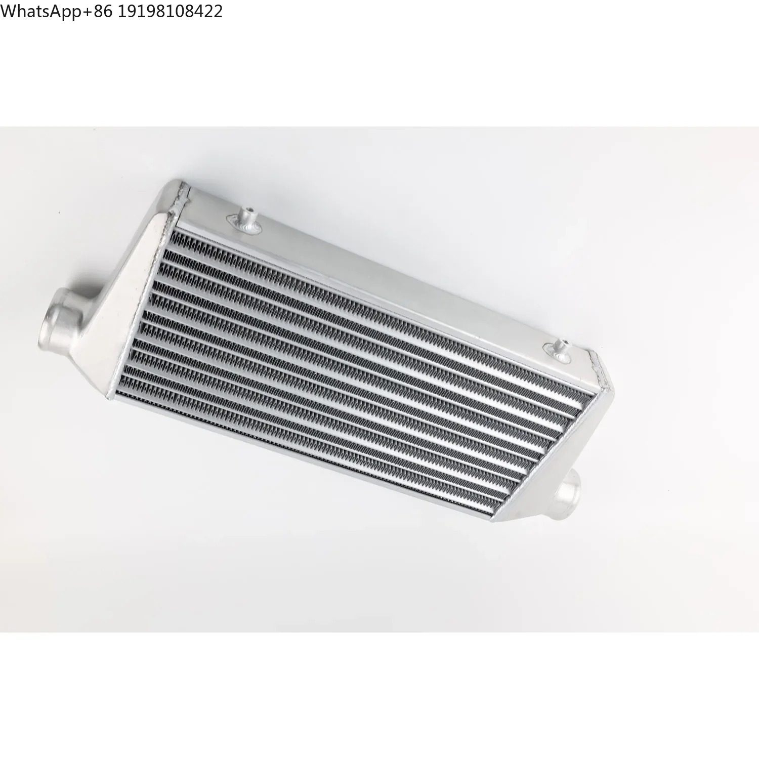 Универсальный турбоинтеркулер  – обзор и цена Front Mount Intercooler Universal Bar Plate