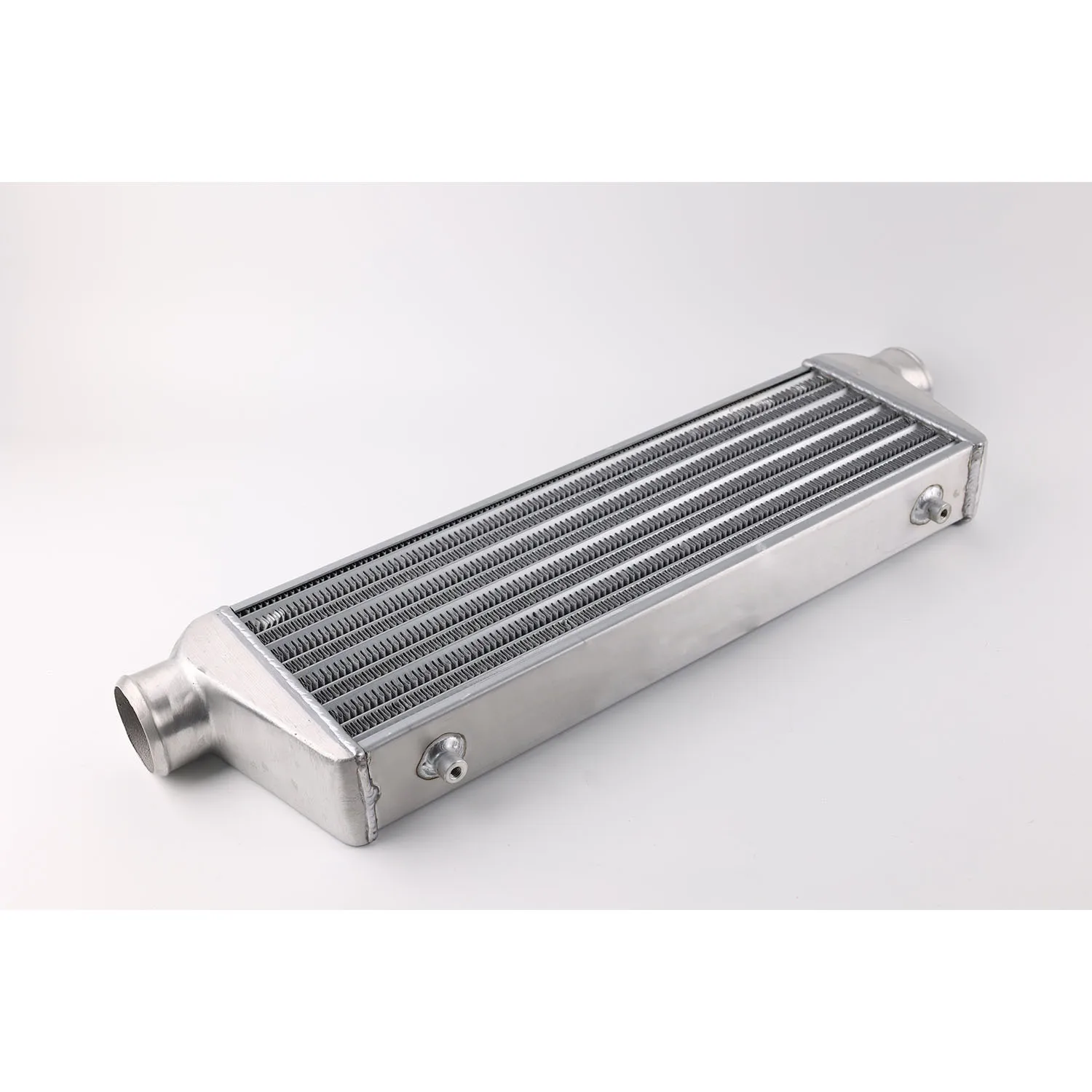 Фронтальный интеркулер 550x180 – обзор и цена Front Mount Intercooler Universal Bar Plate